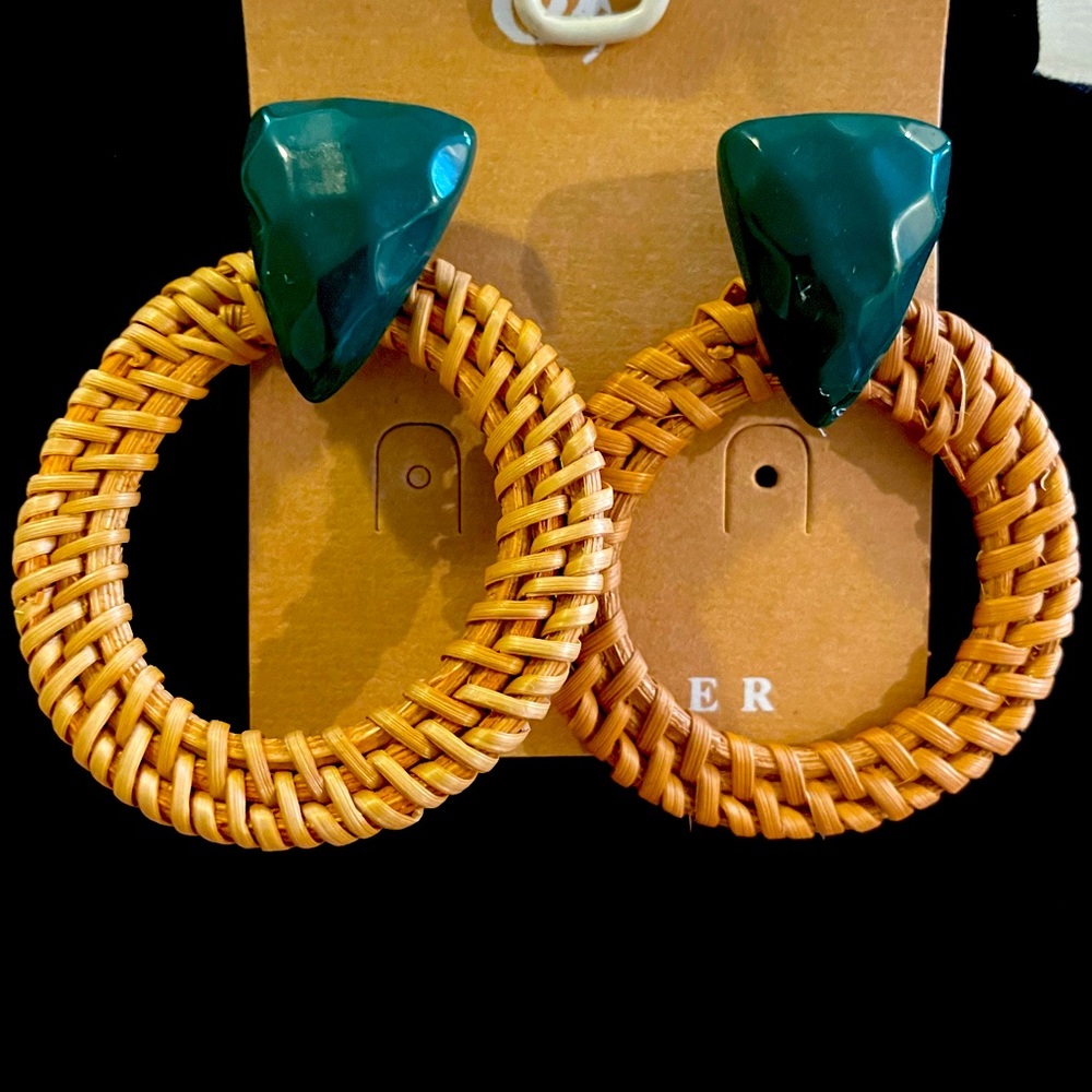 Plunder vintage earrings